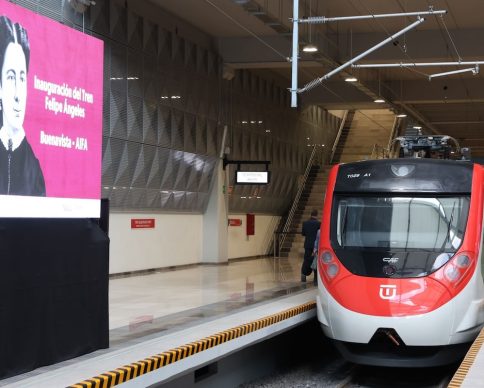 CIUDAD DE MÉXICO, 26ABRIL2026.- Claudia Sheinbaum Pardo, presidenta de México, encabezó la inauguración del Tren Felipe Ángeles Buenavista-AIFA. Con esta transporte los usuarios del Aeropuerto Internacional Felipe Ángeles harán 60 minutos de la estación Buenavista y tendrá un costo de 45 pesos, aunque esta tarifa solo es promocional por la inauguración de operaciones. FOTO: PRESIDENCIA/CUARTOSCURO.COM