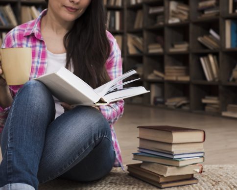 portrait-adult-woman-reading-novel