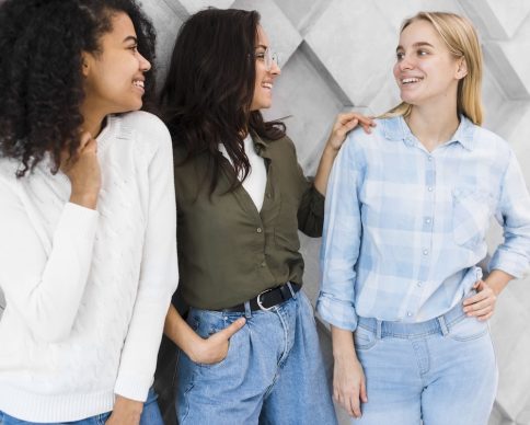 smiley-business-womens