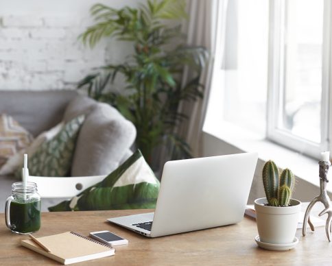 Workplace of modern freelancer leading healthy lifestyle: open generic laptop computer, cactus in pot, smart phone, copybook and glass of green smoothie on wooden desk in stylish home office interior SSUCv3H4sIAAAAAAAEAJ1Ry26DMBC8V+o/IJ+DhMEJ0F+Jelhsh6zi4Mg2qaKIf6/No91KPVS9MTPeYXbn+fqSZawDj5K9Zc+EIkZjRh8cBLRDpIvdymuFwToEk8jETbPCfIAweu2JRYe9D1ZebmcbbOSrzeMUsUGIFCcOEoLuo/VPjzXWccHZJsxinIgSYzvC+bGbuY2adv+eXD7et9TQ60E+UraJpHbaaFj2Pi5P2eUjaHedt1gf3VFpSzCMCi3Z8m4lmDRQEeebQ4lDT8ZsOGtHsIwN2SshBhvmJOtiTMWTJsgrXjd125b7uthXhSgqtrUW+0FFsy5FnjFK7kEyjjdjQWn1Tf1SMd9XIv6L8/LrsrTtWW2FOCzi1k06/RVD+It5KepGrOPkWJhGmdKtFABNDrKuc9HwJm+gPOSgeddqOIHQZex3+gR24xRf8wIAAA==